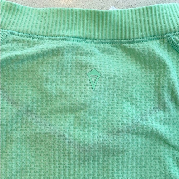 Ivivva long sleeve - Picture 6 of 7